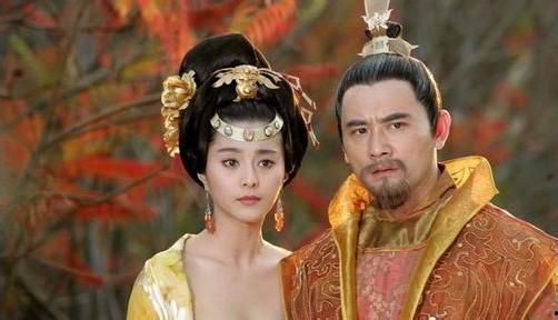 盛世芳华闭月羞花吃瓜